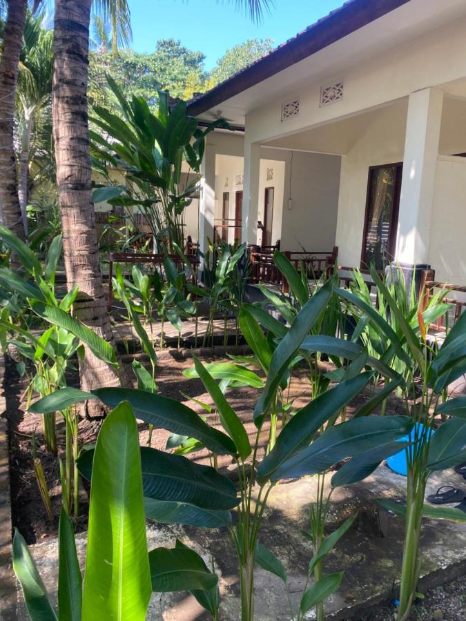 Oktavia Bungalows Gili Islands Exterior photo