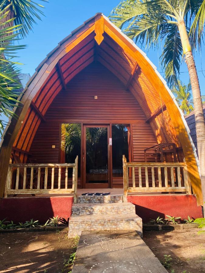 Oktavia Bungalows Gili Islands Exterior photo